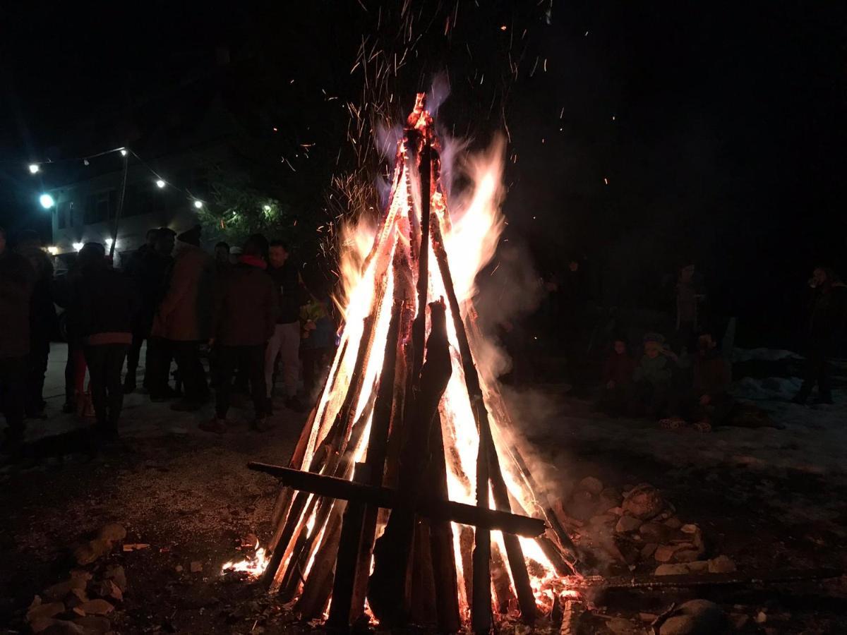 فندق Complexul Turistic Cheile Butii Cîmpu lui Neag المظهر الخارجي الصورة